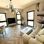 Et Sauna Luxueux Hyper Centre Avec Parking Gratuit Daire Troyes