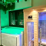 Et Sauna Luxueux Hyper Centre Avec Parking Gratuit Troyes
