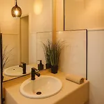 Et Sauna Luxueux Hyper Centre Avec Parking Gratuit Troyes