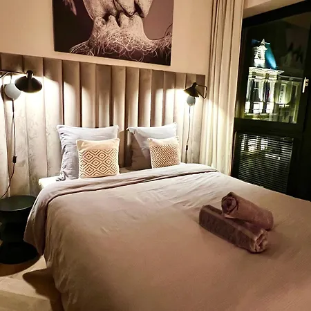 Et Sauna Luxueux Hyper Centre Apartman *